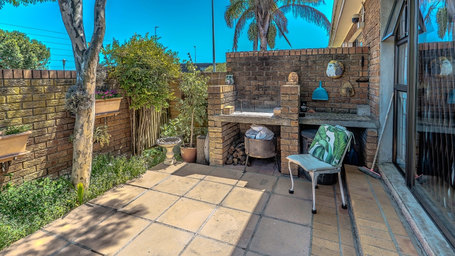 2 Bedroom Property for Sale in Sonstraal Heights Western Cape